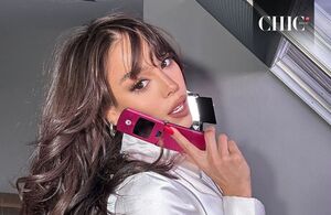 Danna Paola: ¿Dónde conseguir su teléfono plegable de Motorola? (Foto: Instagram Danna Paola)