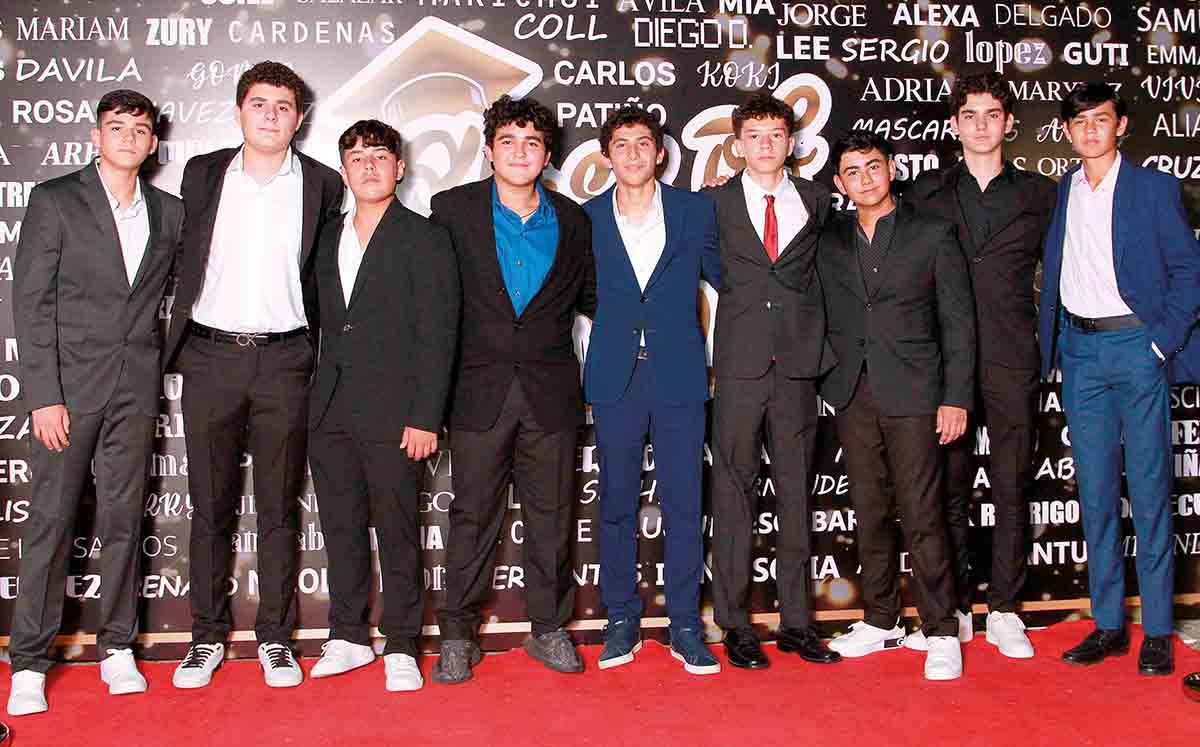 GERARDO HERNÁNDEZ, RODRIGO BARBOSA, ALEJANDRO AGUILAR, GUSTAVO ESQUIVEL, RODRIGO SCHEKAIBAN, DIEGO GUTIÉRREZ, ÍKER ARROYO, EDUARDO FERNÁNDEZ Y JOSÉ