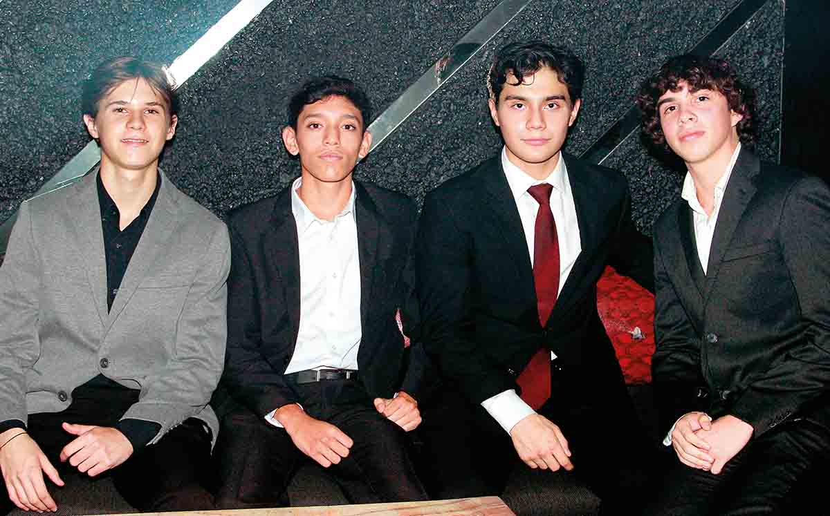 HÉCTOR CÁRDENAS, DAVID LARA, SEBASTIÁN GARCÍA Y SANTIAGO FRANCO nos regalaron sus mejores sonrisas
