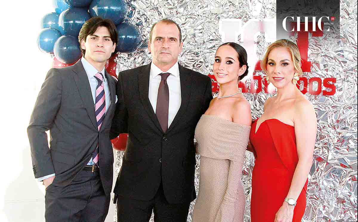 ANIBAL DE LA GARZA, ARTURO MOHAMAR, VALENTINA MOHAMAR Y LILIANA MONTALVO presentes en la Expo Tampico