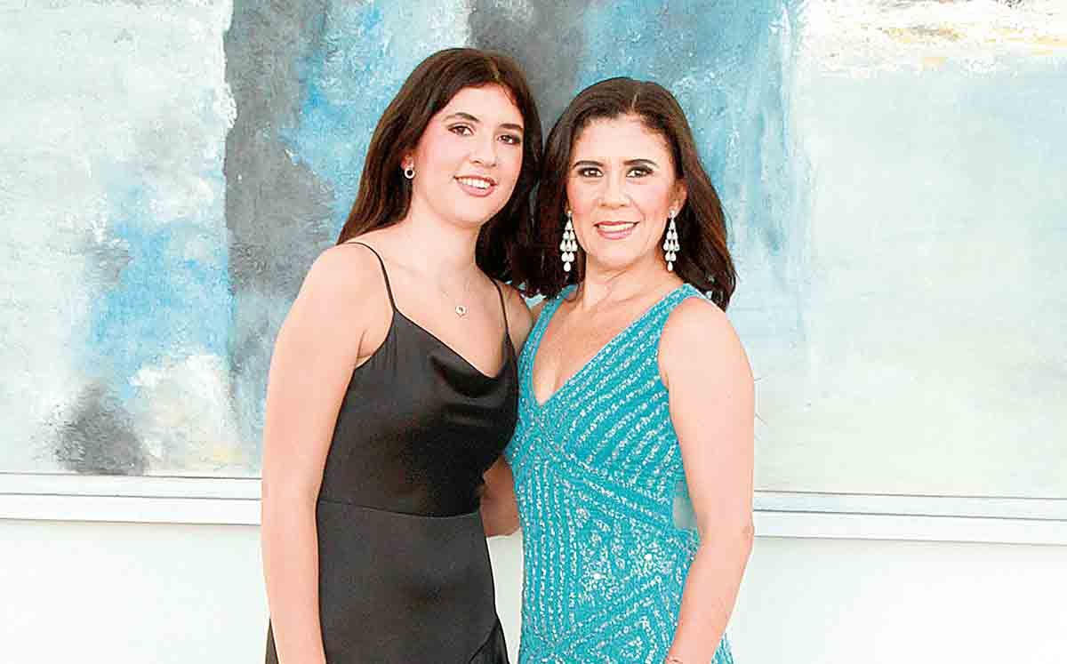 ELSA MARY ORTEGA Y ELSA MARY TAMAYO nos regalaron sus mejores sonrisas