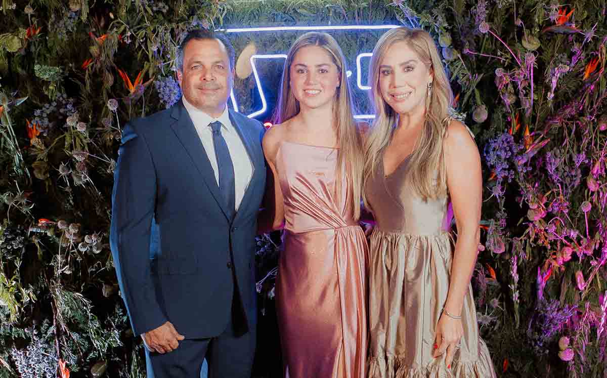 EMILIO SCHEKAIBAN, CAMILA SCHEKAIBAN Y SANDRA DE SCHEKAIBAN nos regalaron sus mejores sonrisas en Central Andalina