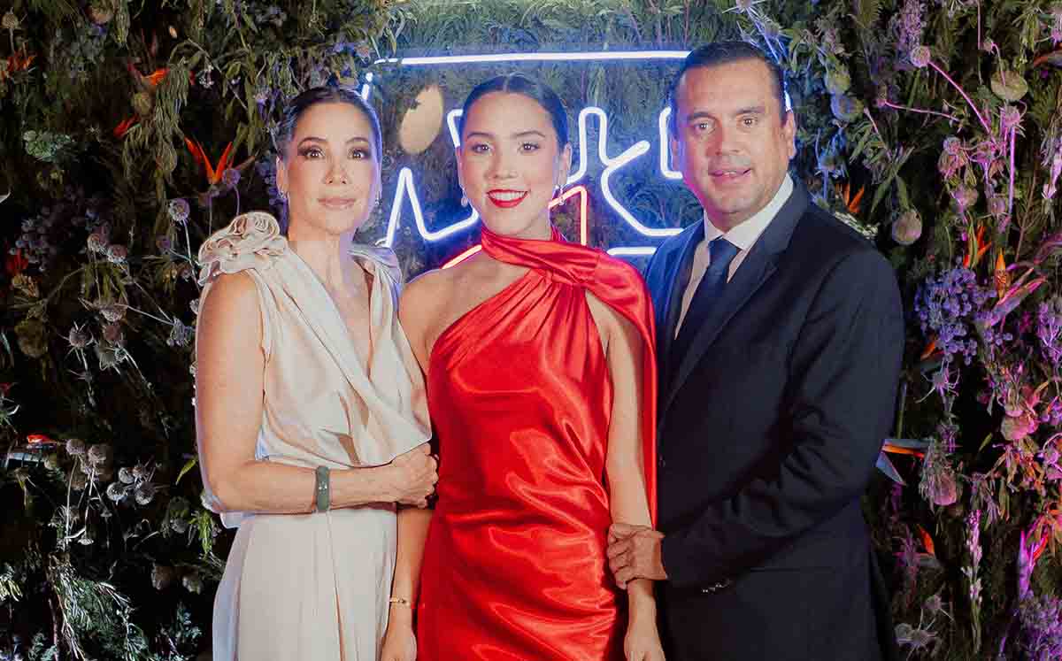 MÓNICA NAVARRO, LUCIANA AGUILAR Y ALEJANDRO AGUILAR nos enamoraron en Central Andalina