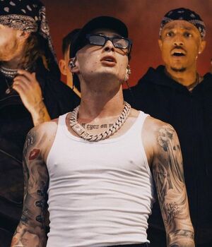 Peso Pluma responde a críticas por cantar mal (Instagram)