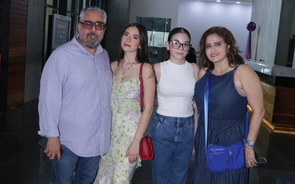 Alberto Sánchez, Sara Sánchez, Tamara Sánchez y Gisella Martínez / Foto: Roberto Alvarado