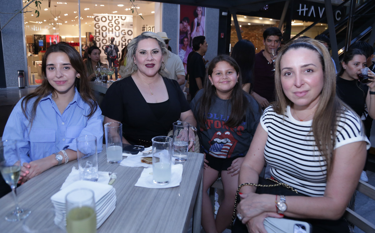 Marcela Maldonado, Claudia Rivera, María Claudia Varela y Marieta Garza / Foto: Roberto Alvarado