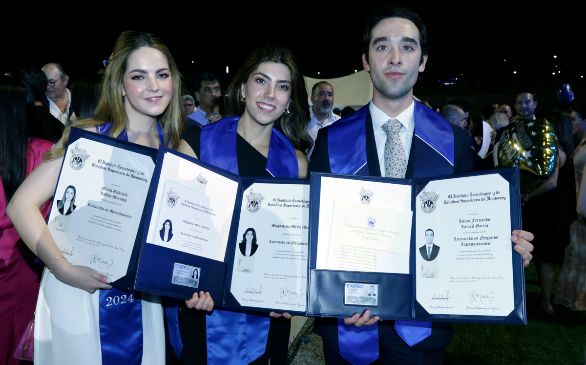 María Gabriela Valdés, Magdalena Mejía y Lucas Fernando Lomelí / Foto: Omar Valdez