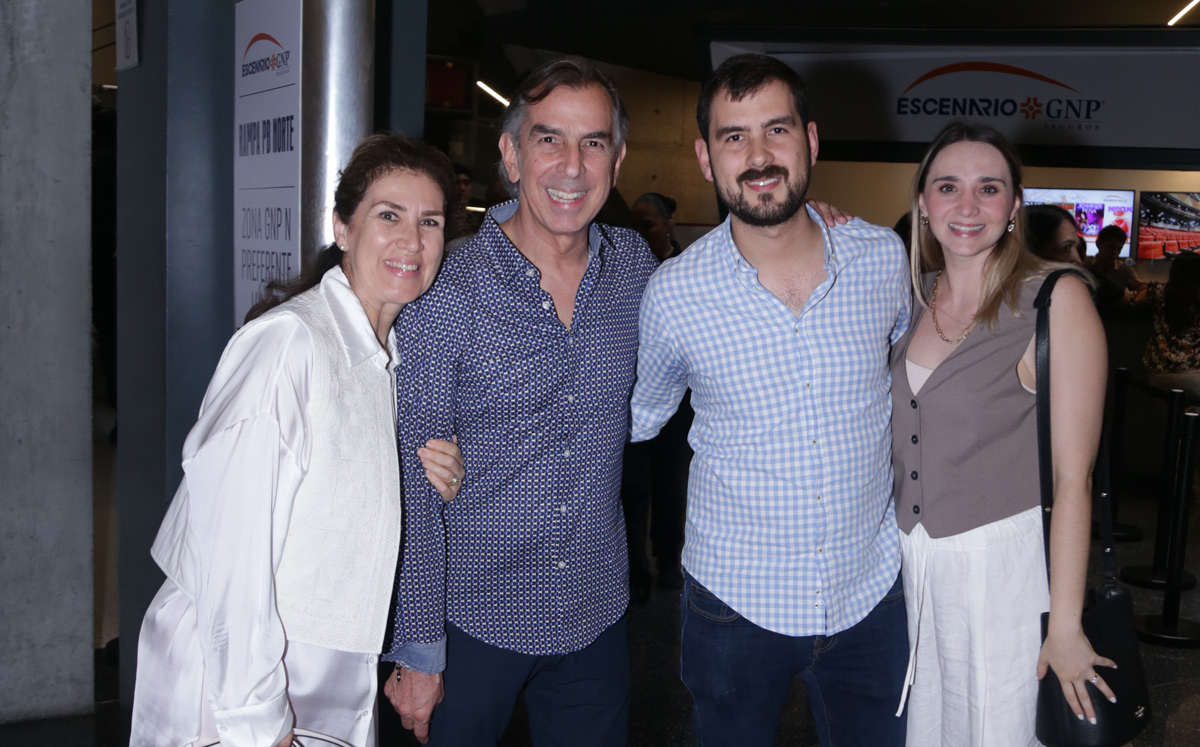 Pilar de Jiménez, Darío Jiménez, Darío Jiménez y Ely Jiménez / Foto: Roberto Alvarado