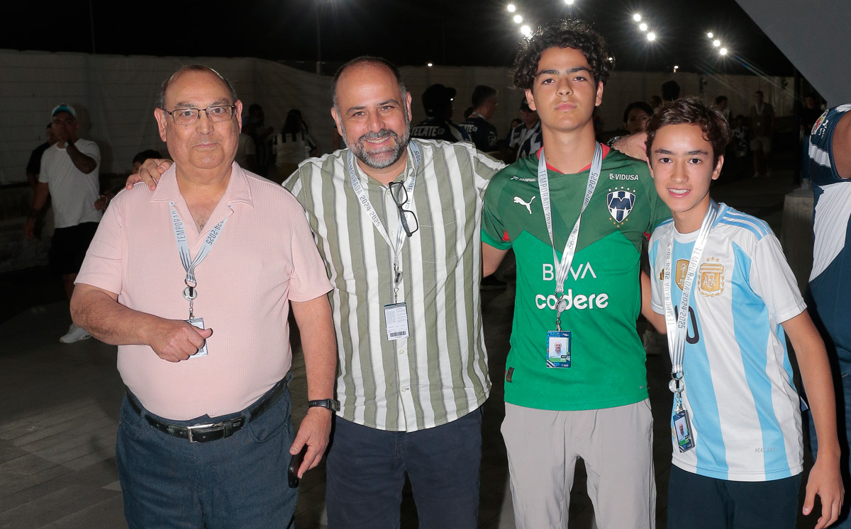 Salvador Llarena, Salvador Llarena, Mateo Llarena y Nicolás Gasca / Foto: Daniel Saldívar