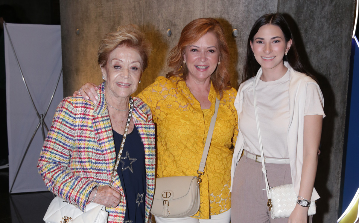 Yvonne Aguirre, Claudia de Marcos e Ivanna Marcos / Foto: Roberto Alvarado