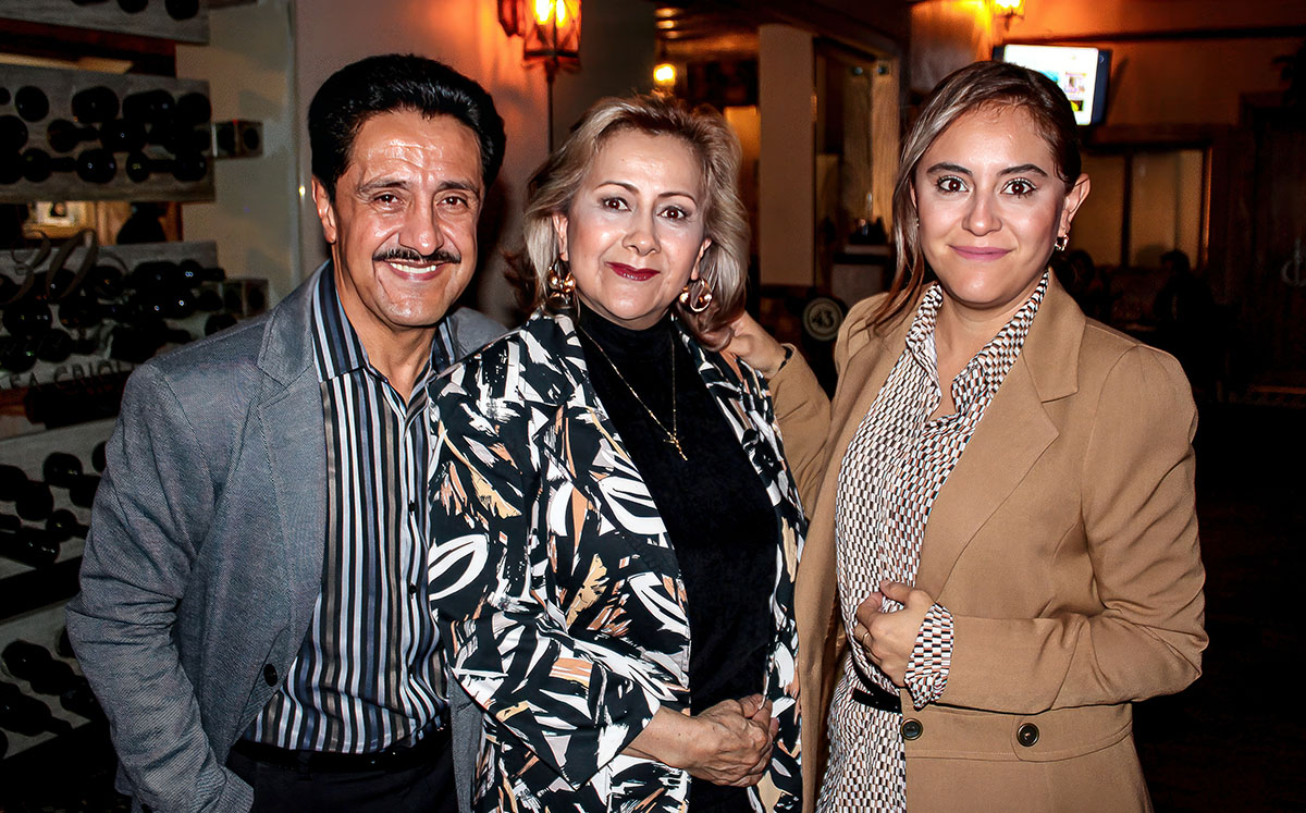 José Ángel Arzate, Blanca Estela Galván y Angela Galván