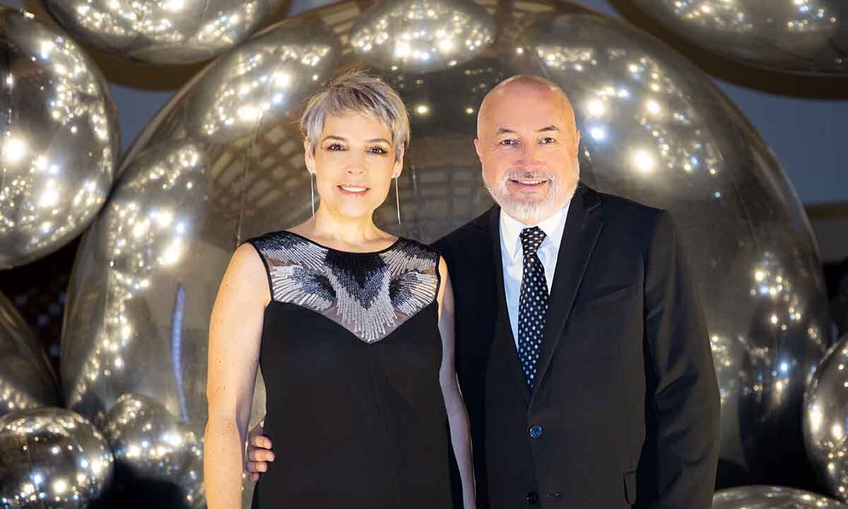 Roberto Quintero y Becky Irigoyen