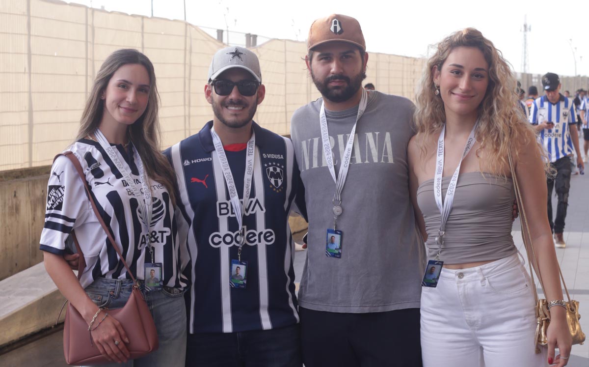 Alejandra Sosa, Manuel Flores, Emilio Magaña y Andrea Saldaña