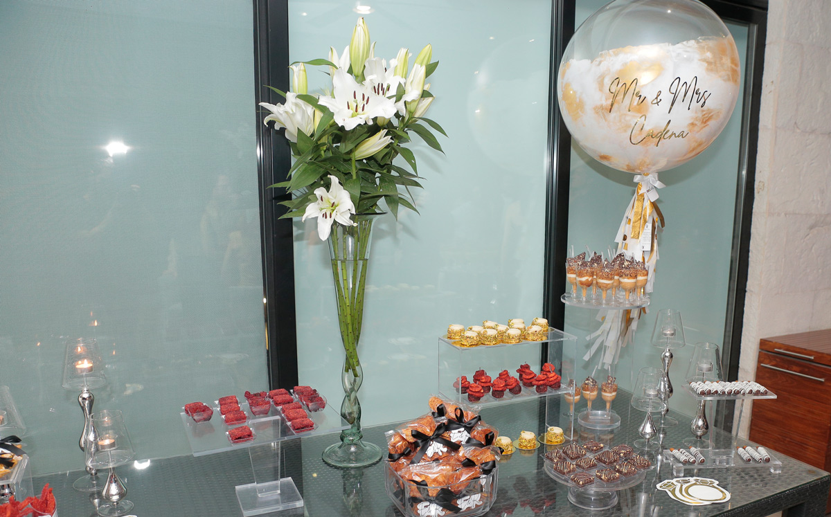En la fiesta de compromiso, se  ofreció un delicioso menú estilo finger food y variedad de munchies / Foto: Daniel Saldívar