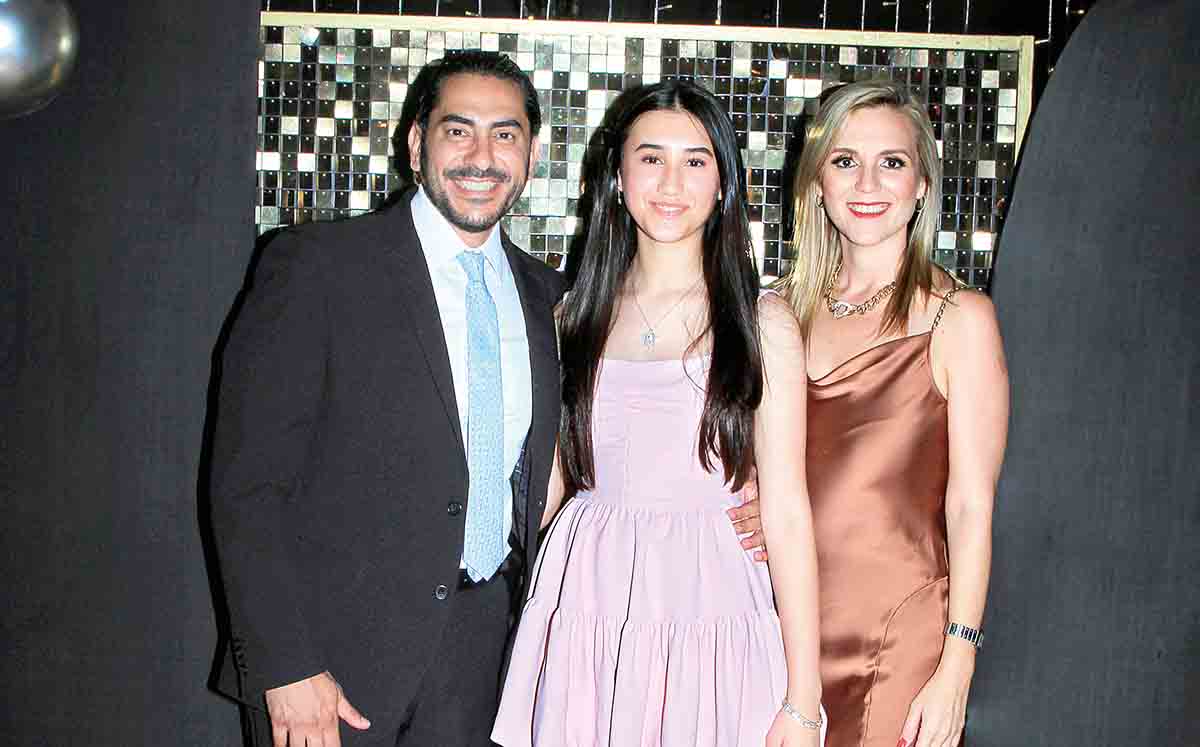 Asistentes degustaron de carne asada a la tampiqueña y los graduados lasaña