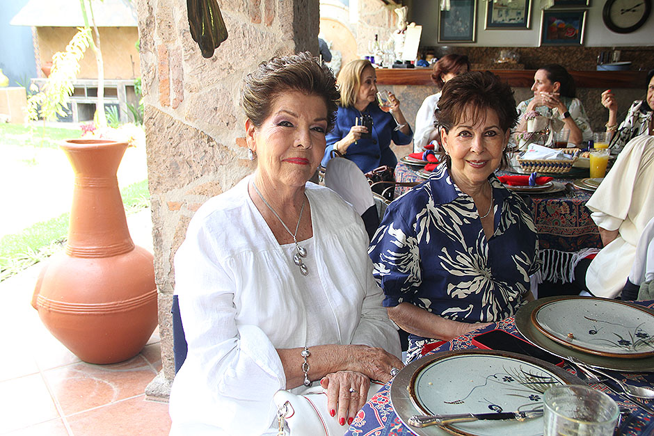 Cristy Ochoa e Hilda Cordero.