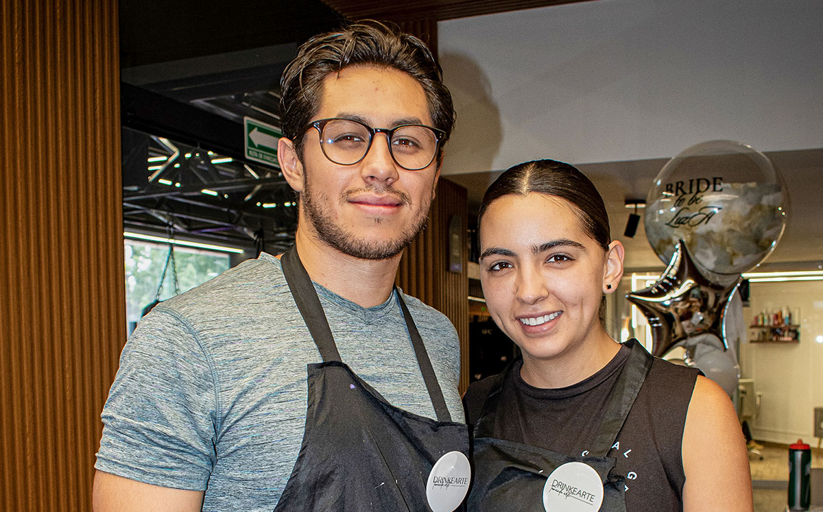 Jorge Trujillo y Mariana Cabeza
