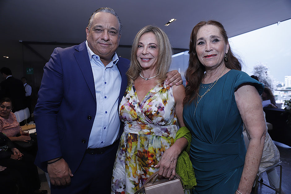 Luis Celis Orozco, Karla Aparicio y Mónica Moreno