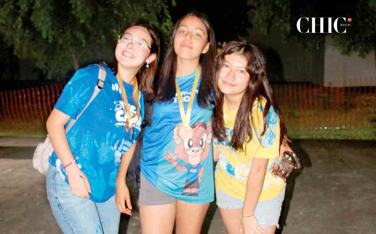 LEILANI PACHECO, SOFÍA ISLAS E ISABELLA SÁNCHEZ disfrutaron de las actividades del campamento de verano Exploring New Worlds