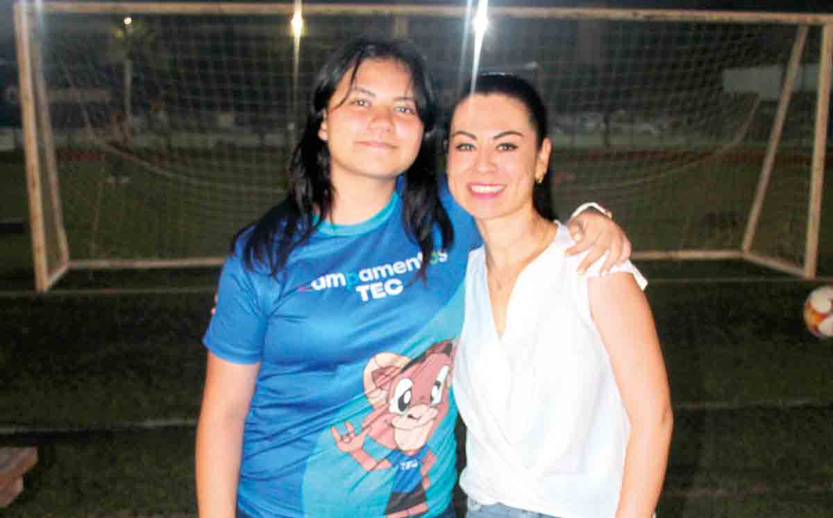 HELENA SALGADO Y LILIA GUZMÁN nos regalaron sus mejores sonrisas en el campamento de verano del Tec de Monterrey