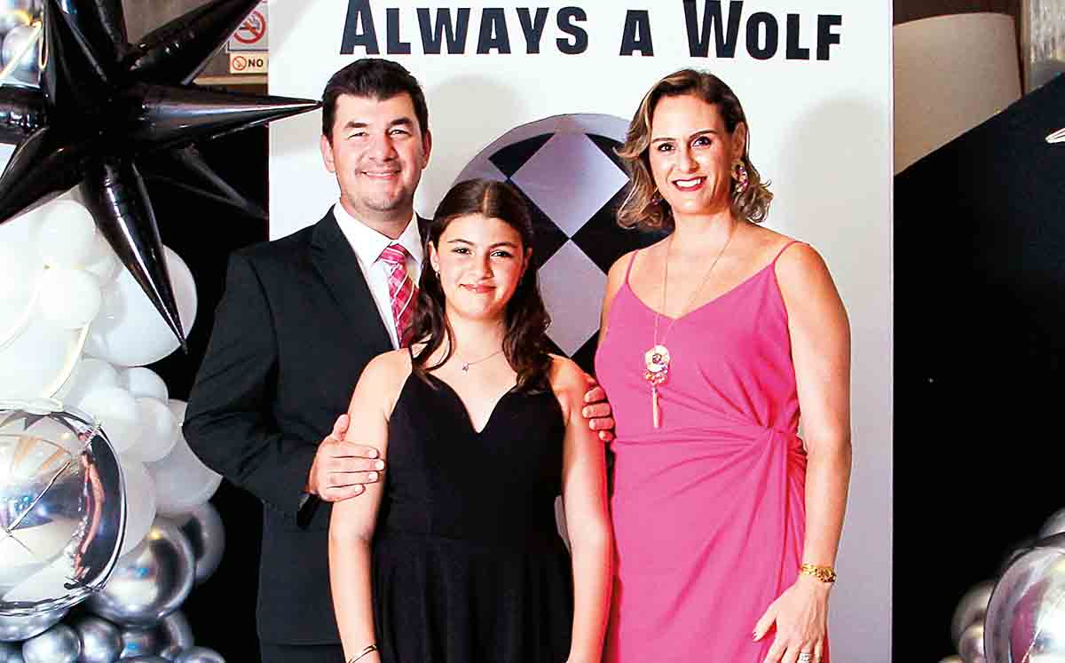 JOSÉ GARZA, CONSTANZA GARZA Y GRAZIA BRACAMONTES llegaron con sus mejores outfits a la graduación