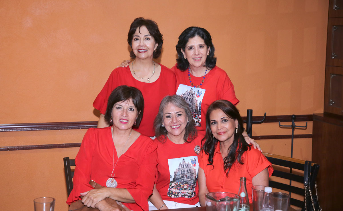 Lorena, Emma, Cecilia, Mayda y Diana