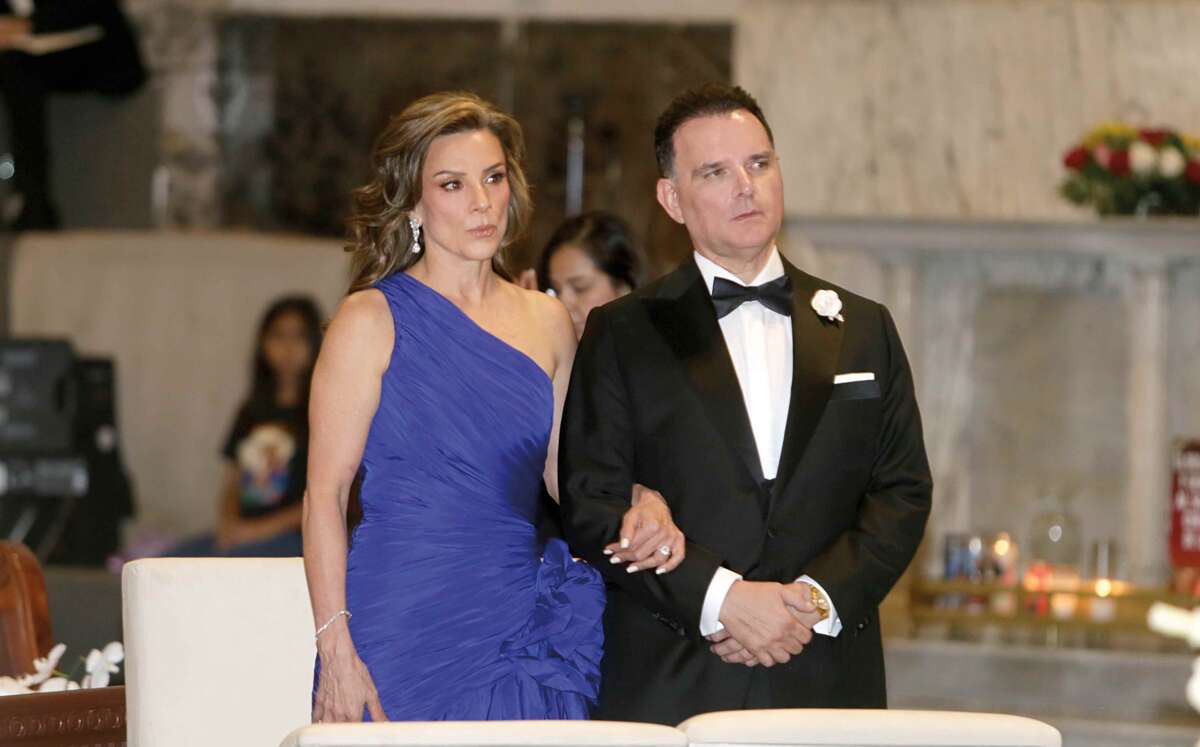 Papás de la novia.  Lorena Hernández de Gámez y Mario Gámez