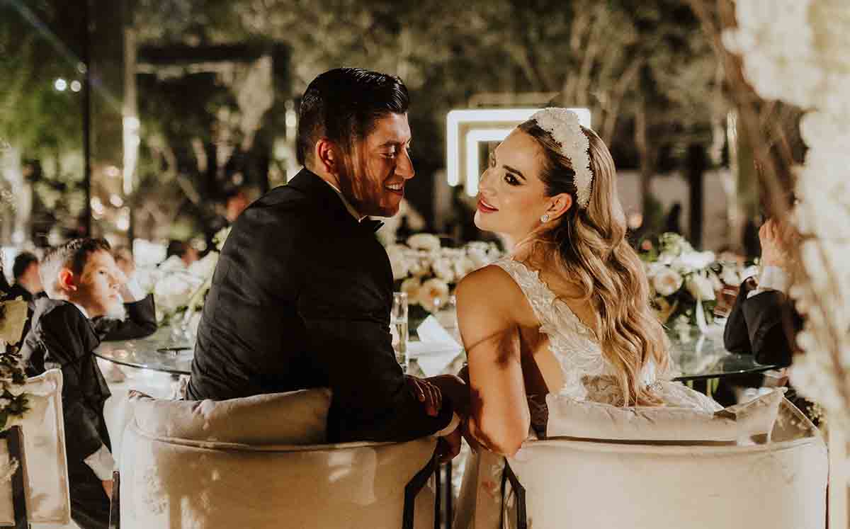 MAYELA CARRANCO y RICARDO CASANOVA durante su recepción