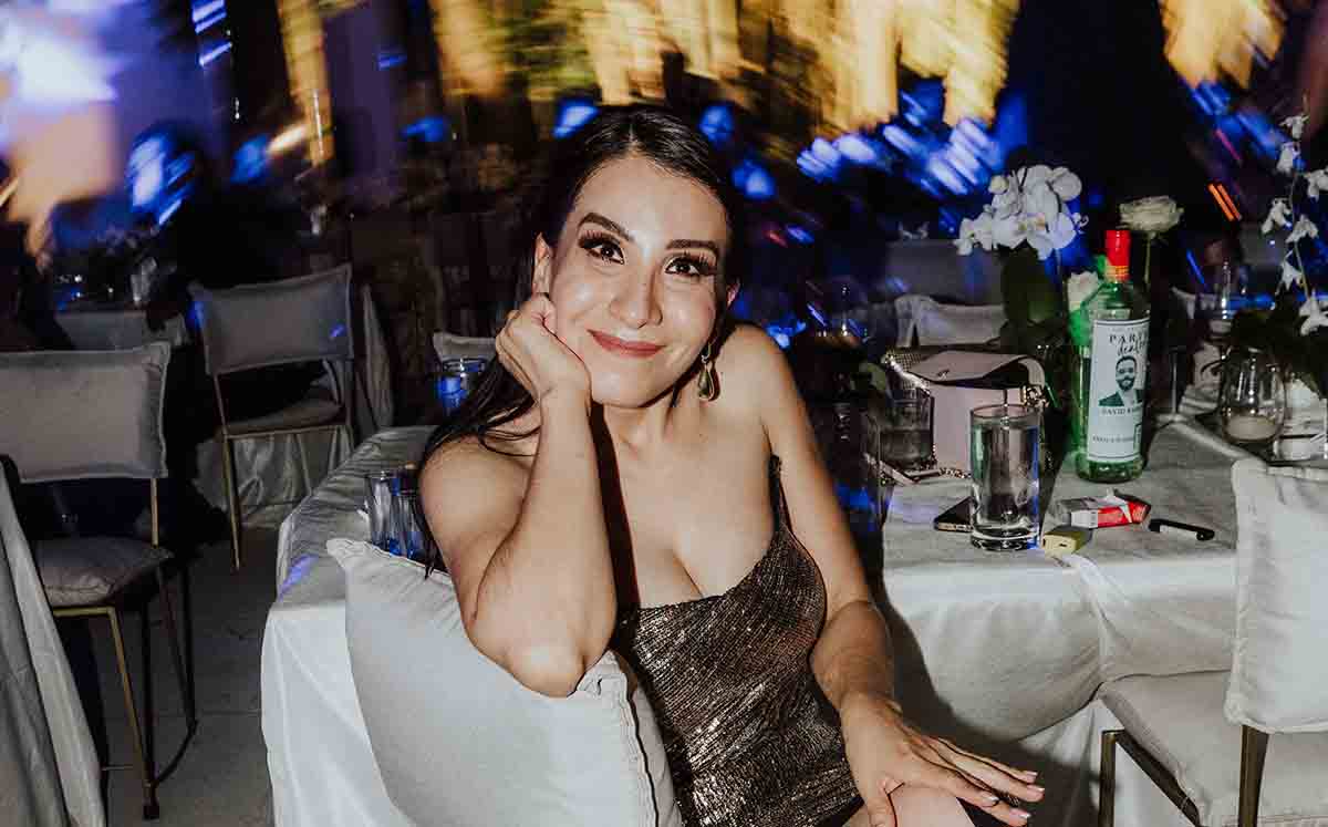 Asistente nos regaló su mejor sonrisa en la boda de Mayela Carranco y Ricardo Casanova