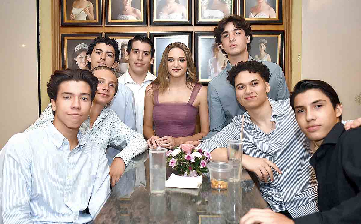 SERGIO MARTINEZ, GONZALO RAMOS, SANTIAGO DÁVILA, FERNANDO GONZÁLEZ, MARÍA ISABEL INGUANZO, RODRIGO GUZMÁN, ALEX PÉREZ Y CARLOS SABIDO en el Depo
