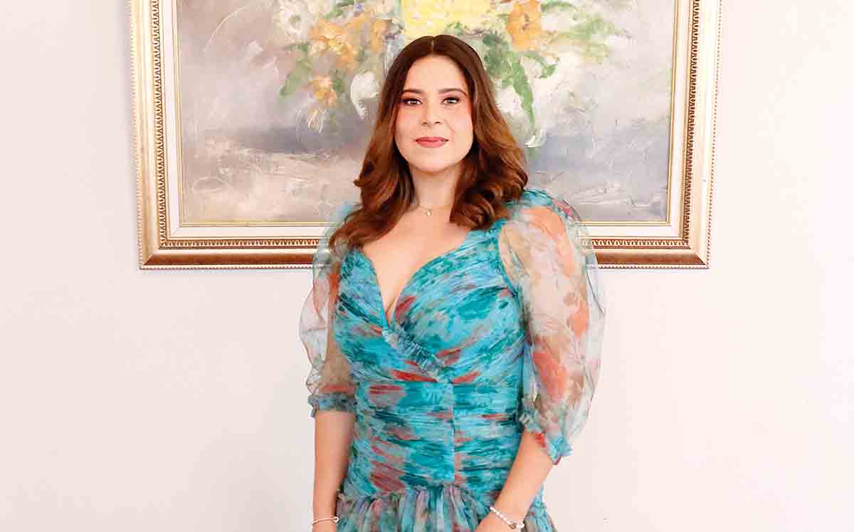 ARANTXA HERNÁNDEZ feliz en su despedida de soltera