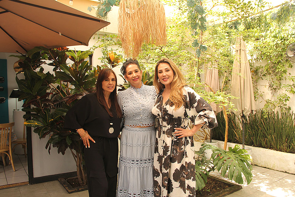 Nohemí Fernández, Laura Díaz y Adriana Rodríguez.