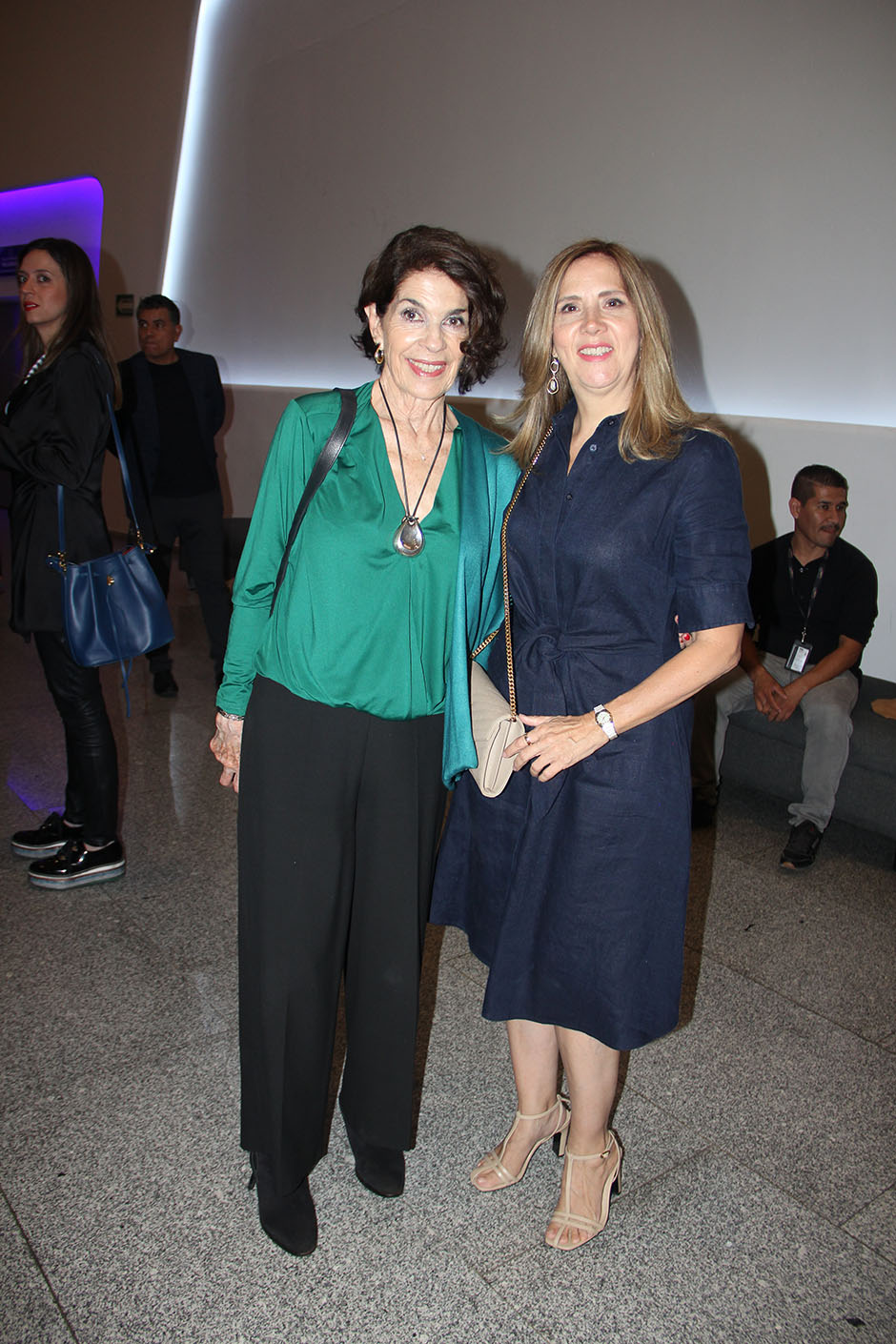 Cristina Vázquez y Adriana Velarca