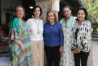 01 Lorenza Rébora, Martha González, Rosita Watanabe, Pilar Padilla y Cristy Suárez.
