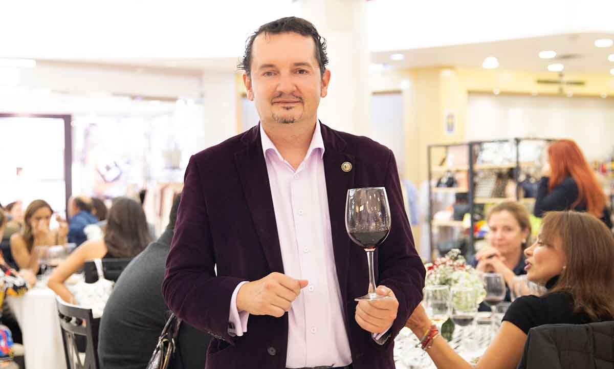 Crescencio González