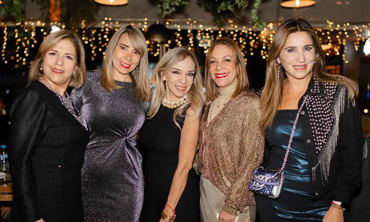 Patricia Sánchez, Luzmarina Sosa, María Elena De Díaz, Luisa Herrera y Nataly Arrage