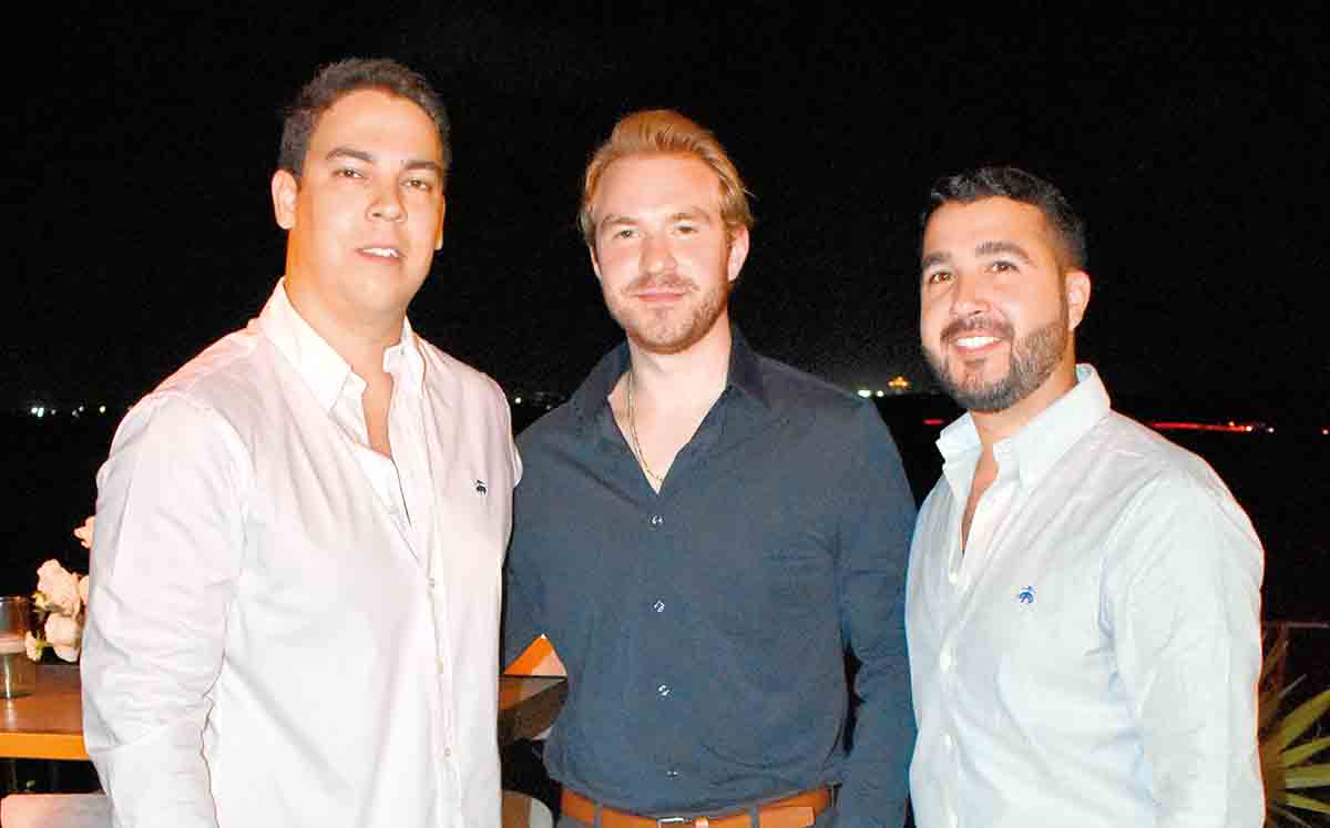 JORGE DÁVILA, WILHELM VILLARREAL Y ÁNGEL MORALES nos regalaron sus mejores sonrisas en el evento