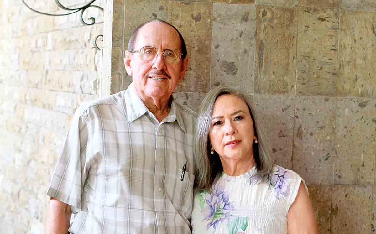 RUBÉN DARÍO VALLE Y MARÍA DE JESÚS RAMÍREZ nos regalaron sus mejores sonrisas