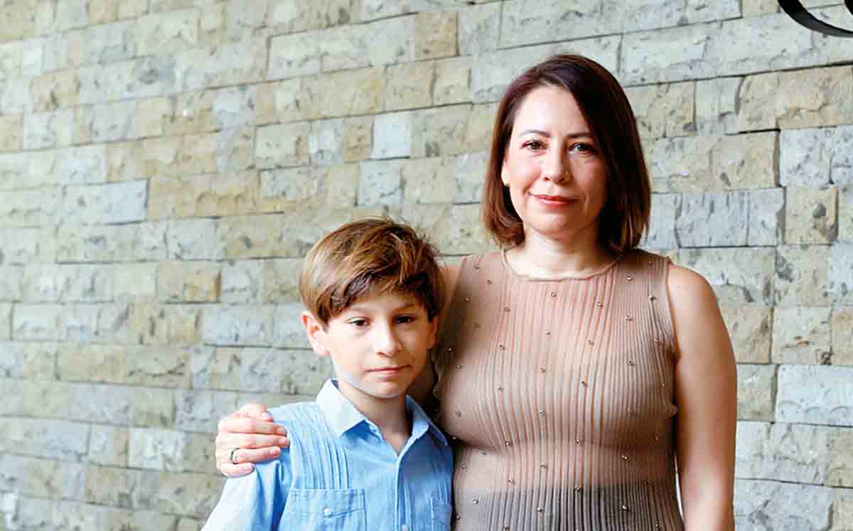 ALONSO LEIJA Y MARÍA LUISA MONTES llegaron con sus mejores outfits al festejo