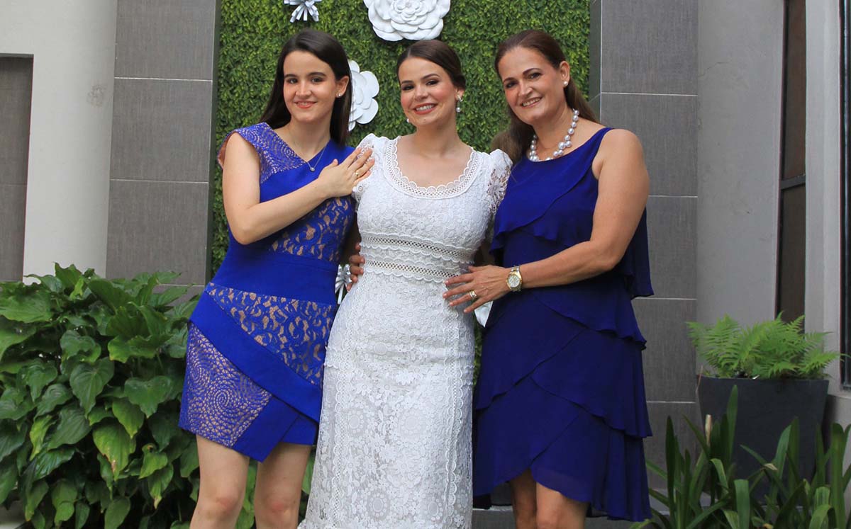 MARIANA CRISTO, GABY CRISTO Y GABY ABISAD llegaron puntuales al festejo