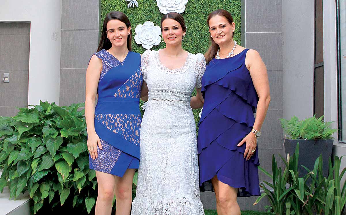MARIANA CRISTO, GABY CRISTO Y GABY ABISAD felices por la próxima boda