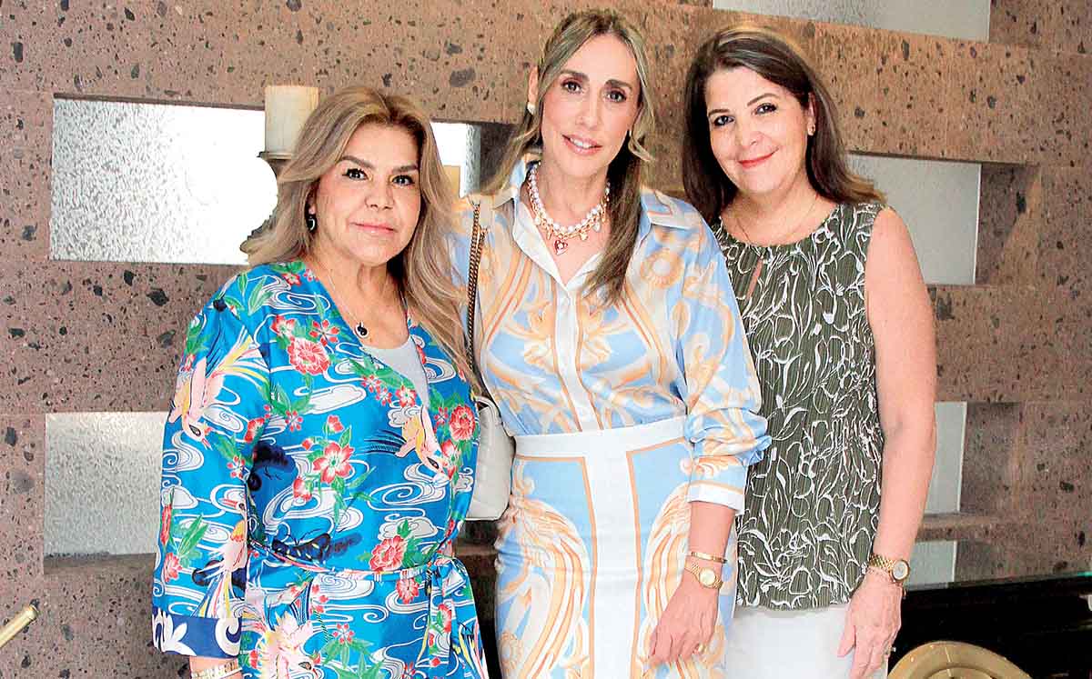 REYNA TURRUBIATES, LUPITA ABARCA Y SONIA MORAN llegaron puntuales a la Residencia Abisad Delsol