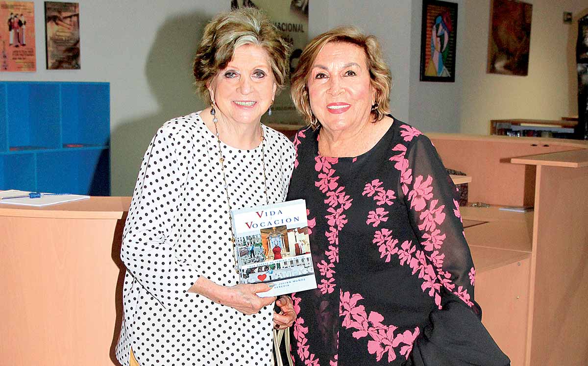 MARCELA GUAL Y CELIA DE GÓMEZ estuvieron presentes en la presentación del libro Vida y Vocación