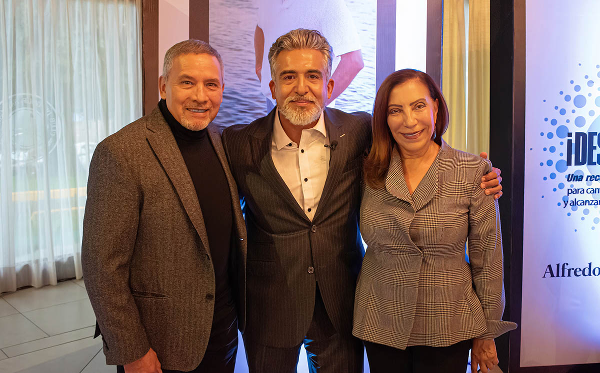 Presentación del libro ¡DESPIERTA! por el Dr. López Parra