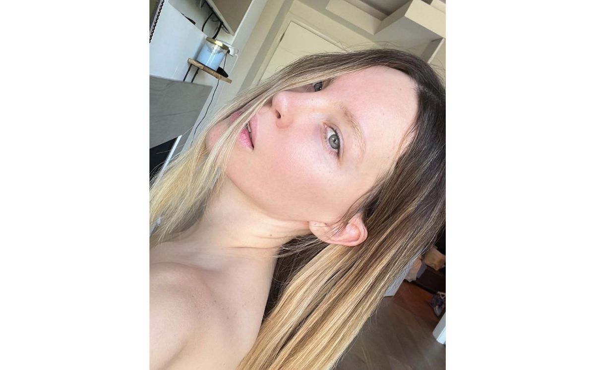 Belinda con las cejas decoloradas (Instagram)