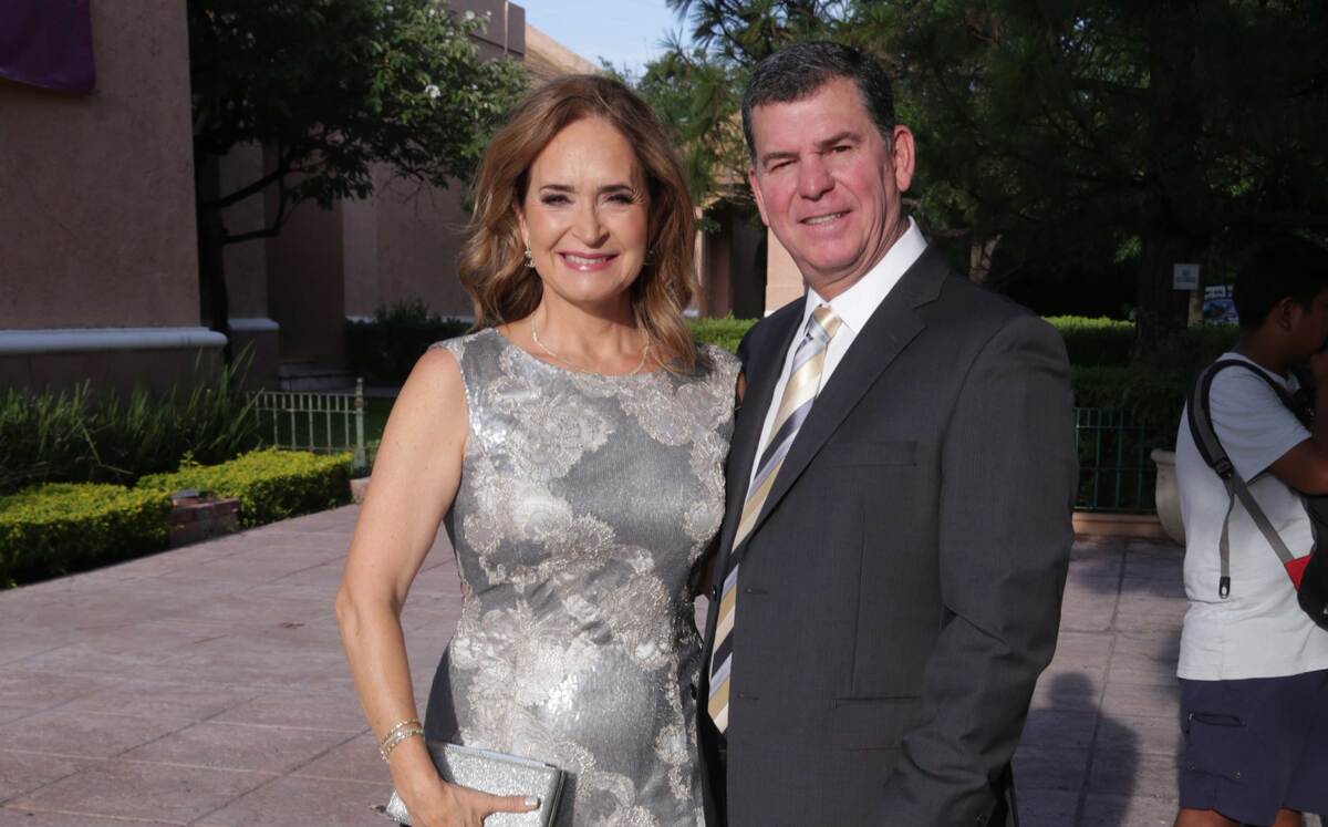 Papás de la novia. José Gómez y Ester Ramones