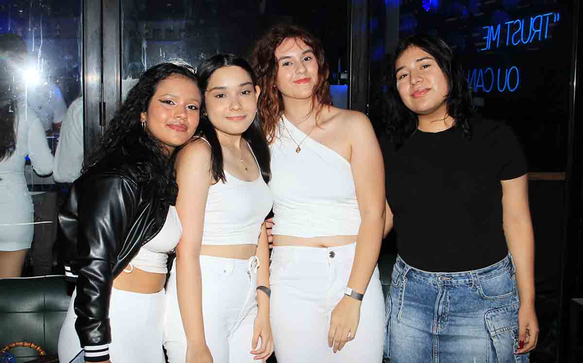 MELANIE LAROCHE, MIREYA TORRES, FATIMA GARCÍA Y MARIAN MARISCAL llegaron puntuales a Botanero 55