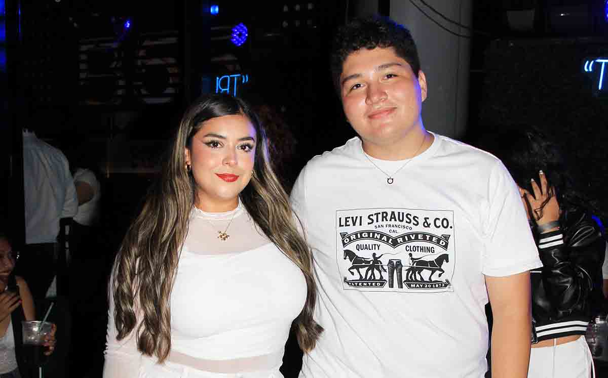 JAQUELIN OCHOA Y DANIEL LUJÁN nos regalaron sus mejores sonrisas