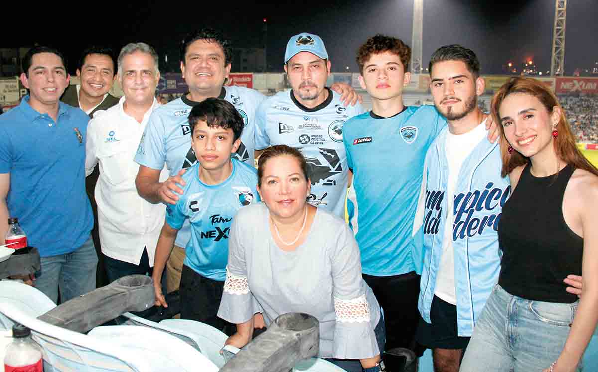 ANTONIO SIGRIST, URIEL MARTÍNEZ, ABRAHAM MARTÍNEZ, JORGE VAZQUEZ, JORGE VAZQUEZ, JOSÉ GILBERTO MAYA, MAYRA ELIZONDO, JUAN JOSÉ MAYA, GILBERTO MAYA