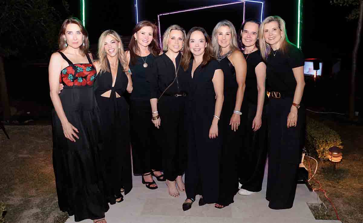 Roberta Levy, Luciana Gil, Cordelia Elizondo, Sandra Zambrano, Jimena Garza, Gachi Pro, Yoyis Guzmán y María José Sada / Fotos: Daniel Saldívar